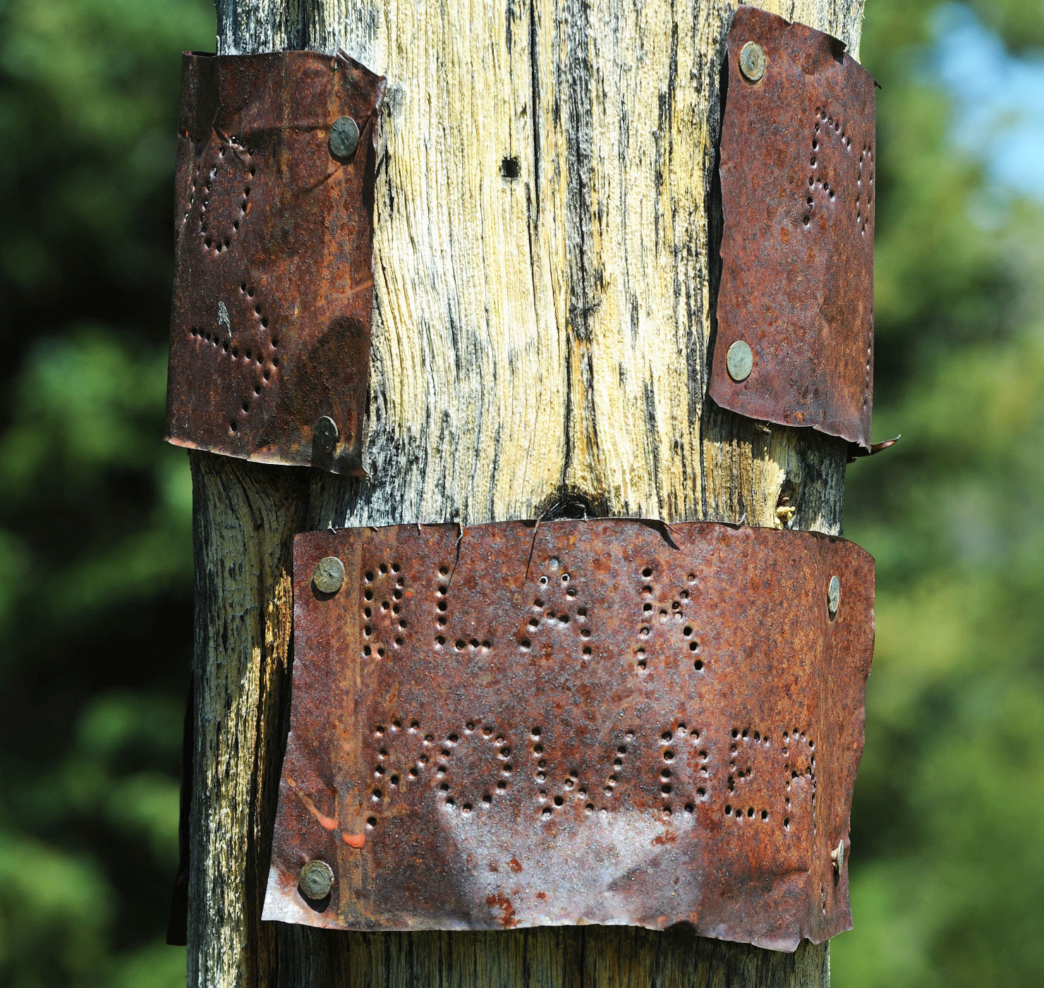 Sign post